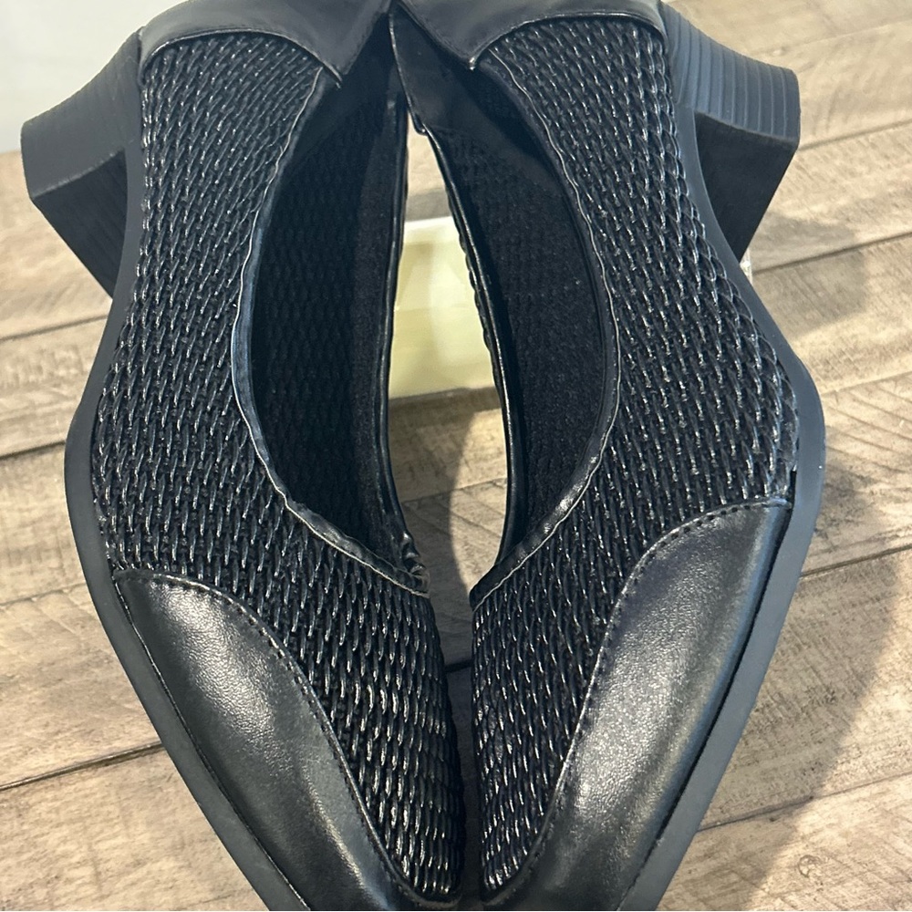 New Black Stretch Pumps Comfort-Well by Beacon Cushioned Versatile Footwear 9